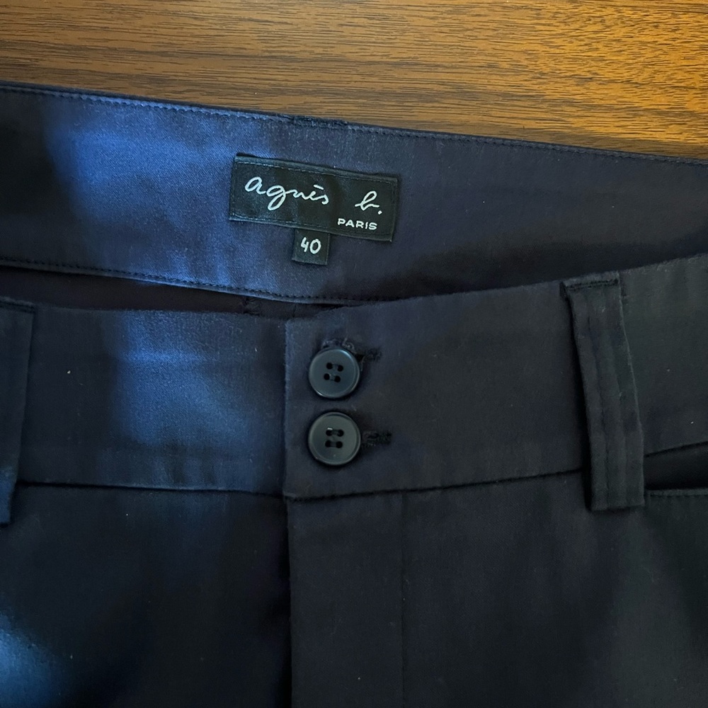 Agnes B navy twill capri pants